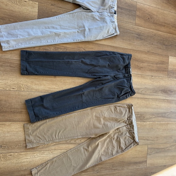 J Crew - 31/30 Broken-In Chino - 3-Pack - Picture 10 of 10